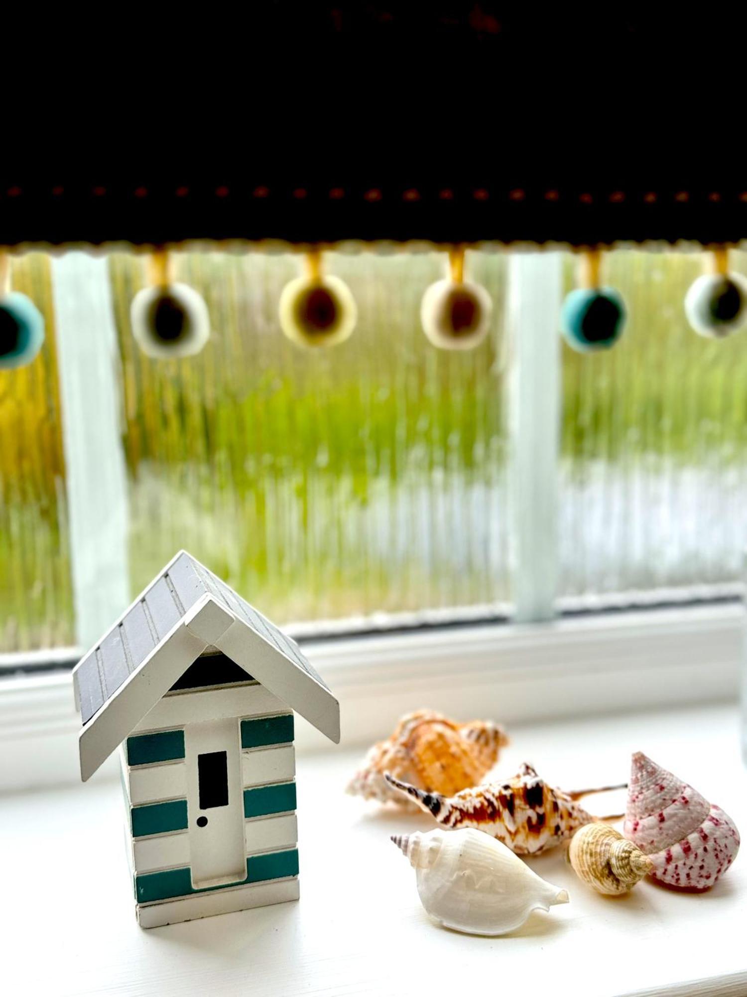 'Bramley Fall Cottage' ' On Site Ev Point - Attached Cottage,3 Separate Bedrooms -1 On Ground Level, Sleeps 6, 2 Bathrooms, Sandy Wittering Beach 8Min Drive, Rural Location, Child Friendly, Small Breed Dog Friendly, Private Parking Chichester Exterior foto